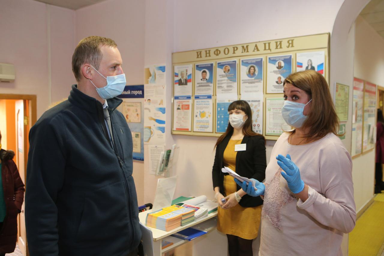Префект Алексей Беляев в ТЦСО "Алексеевский"