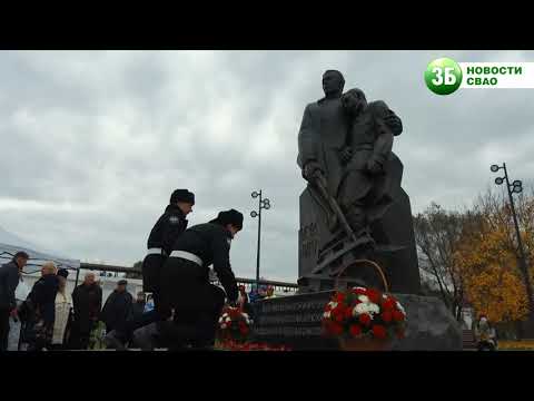 В Ростокине освятили памятник ополченцам