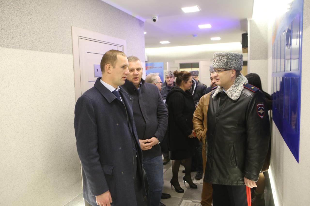Префект Алексей Беляев на открытии отремонтированного участкового пункта полиции